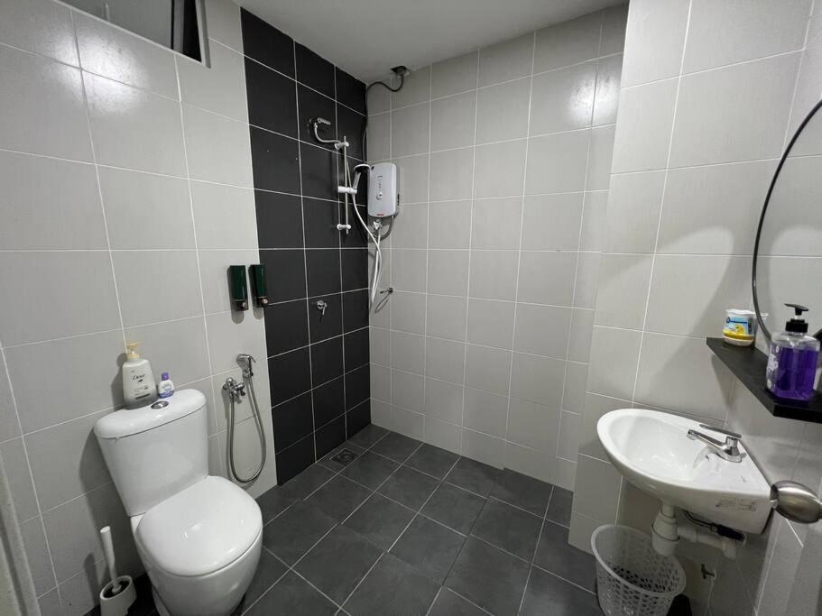 Dhia Raisha Homestay Kuala Terengganu Exteriör bild